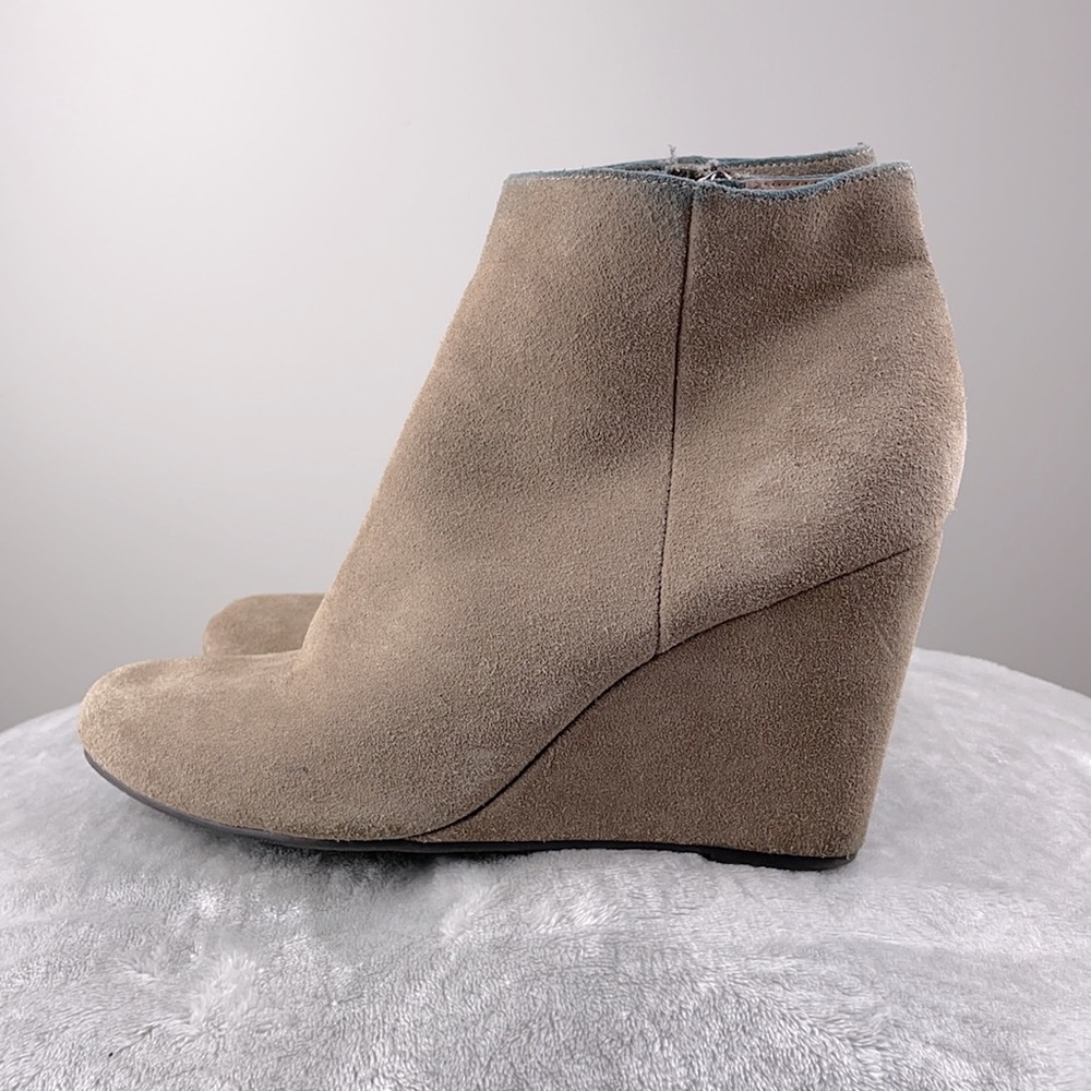 Dolce Vita Ankle Boots - Picture 2 of 7